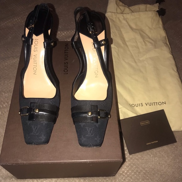 Authentic Louis Vuitton women’s pump - Picture 5 of 6